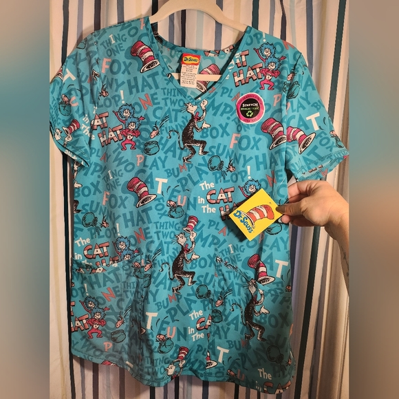 Dr Suess Scrub Top - Picture 2 of 4